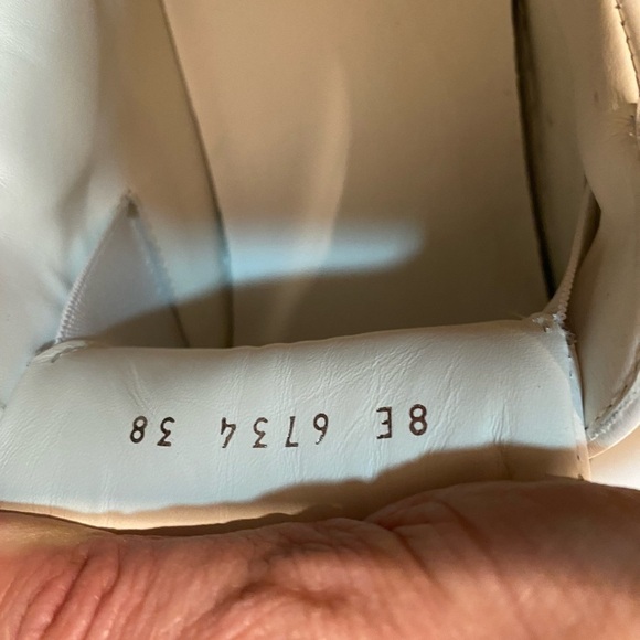 Fendi Signature white leather sneakers - Picture 8 of 8